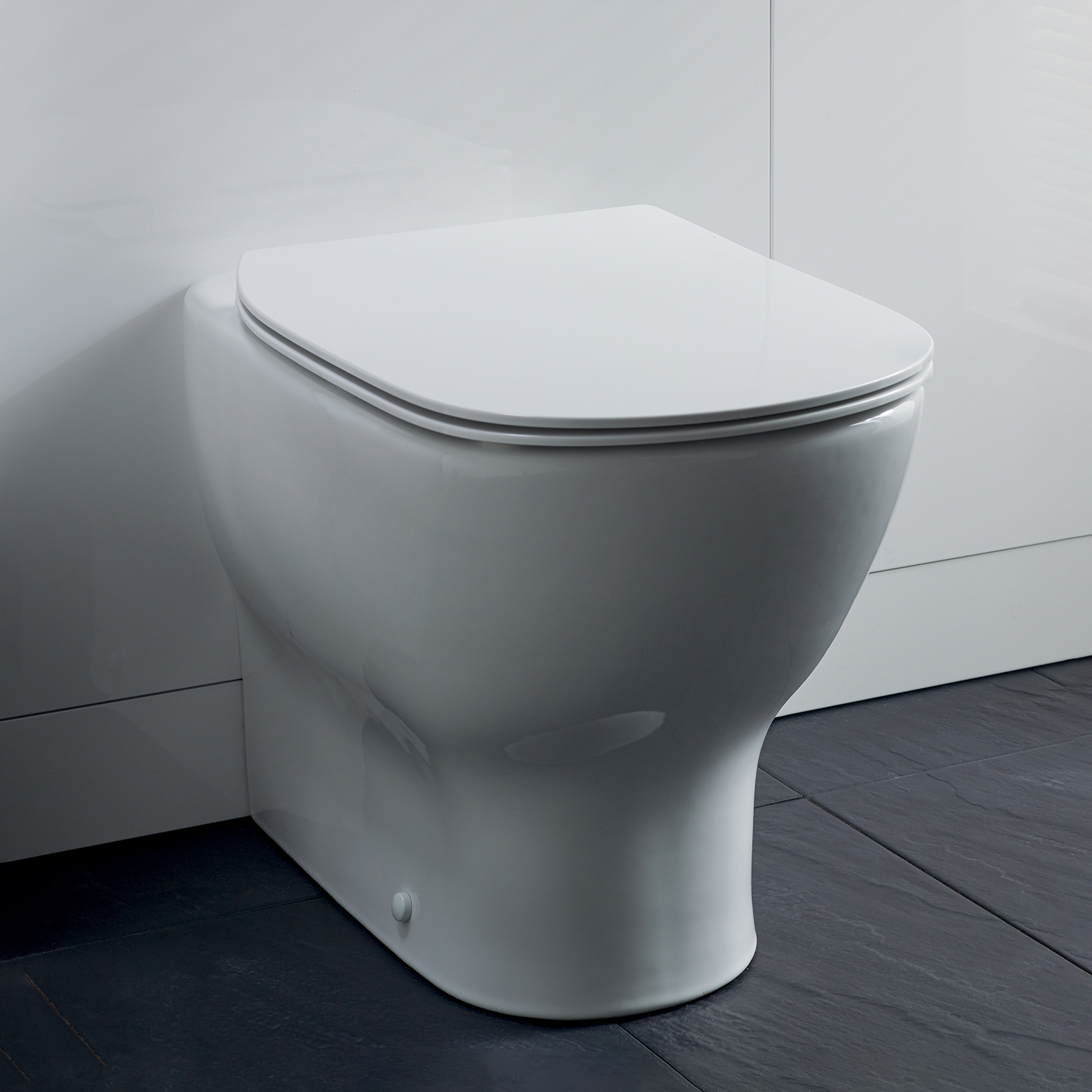 Ideal Standard Tesi Back to Wall Toilet with Aquablade® Flush Technology & Soft Close Seat